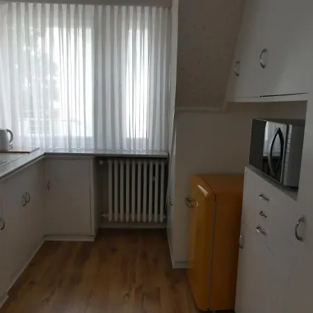 Townflat / Privat Im Eigenen Haus / Kostenlos Parken דירה קאסל