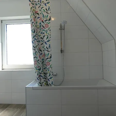 Townflat / Privat Im Eigenen Haus / Kostenlos Parken