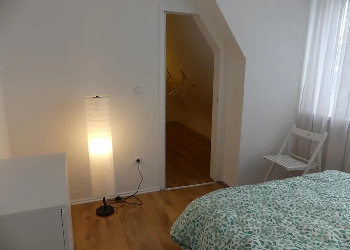 Townflat / Privat Im Eigenen Haus / Kostenlos Parken *